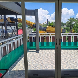 Dijual Rumah 1Man ada Pool di Menganti