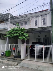 Dijual Rumah 2 Lantai di Pulo Sirih, Taman Galaxy, Bekasi Selatan