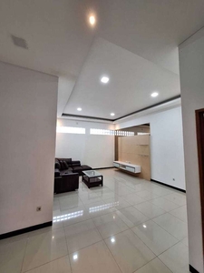 Dijual Rumah Lux Terawat Siap Huni di Taman Holis Indah I Bandung