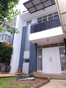 Dijual Rumah Mewah di Boulevard CLuster Grand Galaxi Bekasi Selatan