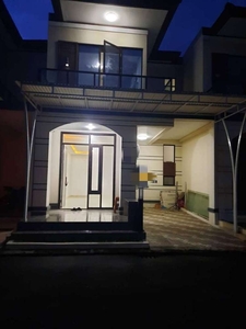 Dijual/sewa rumah 2 lantai sudah renovasi & canopy di Cluster Lavisa