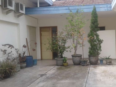 Disewakan Ruko 3 Lt di Jl Raya Diponegoro Surabaya