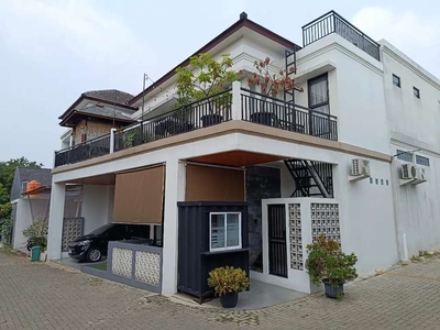 Jual rumah modern minimalis & strategis di Bintaro