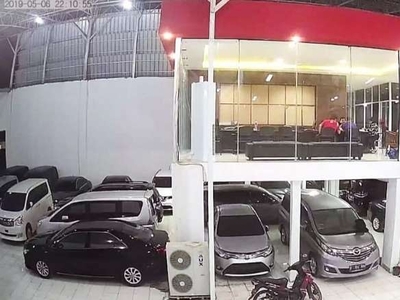 Kantor Dan Gudang Ex Showroom Mobil Dekat Dengan Bandara Soeta