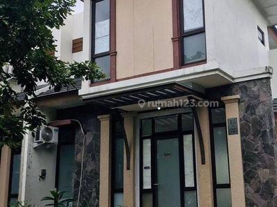 Rumah 2 Lantai Hoek Avani 3+1KT Renov Taman Unfurnish Kosongan Rapi Bersih