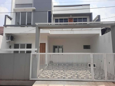 Rumah 2 Lantai Minimalis Baru, Murah di Pamulang, Tanggerang Selatan