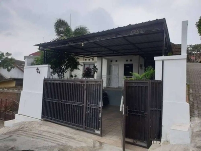 Rumah Aman Dan Nyaman Di JL. Pudak Sari Raya, Pudak Payung Semarang