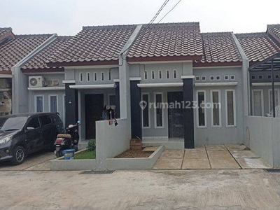 Townhouse Murah Rumah Asri Dalam Komplek di Cipadu