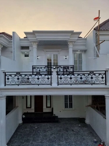 Rumah baru dijual dalam cluster di Jakarta Selatan