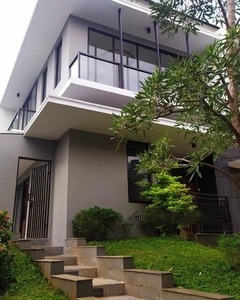 Rumah Cantik View Keren Cirendeu Selangkah ke MRT Lebak Bulus