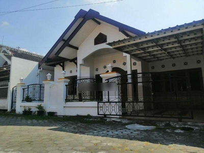 Rumah Dalam Perumahan Dijual Jogja Dekat Kota Sidoarum Sleman Yogyakar