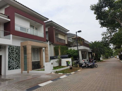 Rumah di Bintaro Kebayoran Essence Sektor 7 Bintaro Lt.204 M2