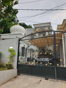 Rumah dijual Murah 2 Lantai Jatibening Bekasi Kokoh Dekat stasiun LRT