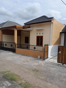 Rumah dijual Purwomartani Kalasan dekat SPBU Kadisoka