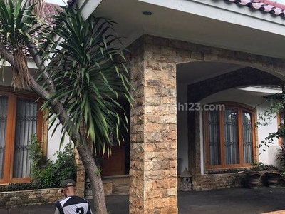 Rumah Disewa Jl Kemang Timur Jakarta Selatan