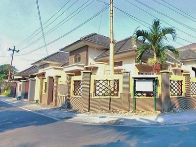 Rumah Full Furnish Tengah Kota Manahan Banjarsari Solo