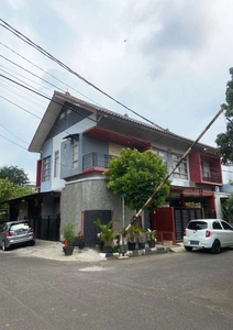 Rumah Hook Kos Dijual di Villa Japos, Tangerang