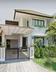 Rumah mewah Minimalis semi furnished Villa Westwood Pakuwon City