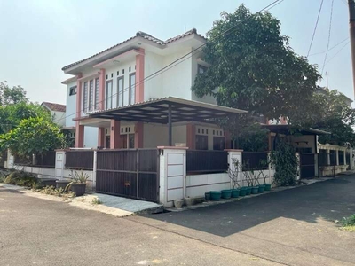 Rumah Minimalis 2 Lantai Jual Cepat di Rempoa Tangerang Selatan