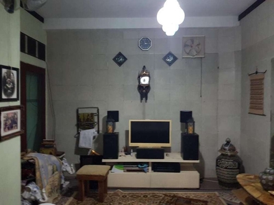 Rumah SHM 2 Lantai di Kebayoran Jakarta Selatan