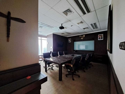 Sewa Kantor Ekslusif 333 m2 Furnish di Equity Tower SCBD, Hrg Nego