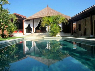 Vila Mewah Dijual Dekat Canggu dan Tanah Lot Bali