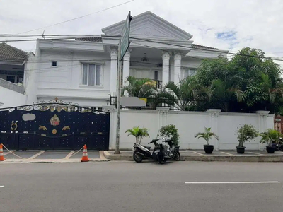 Dijual Rumah bagus di Tebet Timur Dalam Raya, Jakarta Selatan