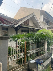 Dijual Rumah di Margahayu Metro Soekarno Hatta