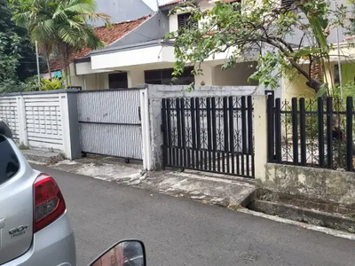 Dijual rumah lama.di Rawamangun