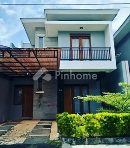 Disewakan Rumah Dalam Cluster Full Fulnish di Cikutra Rp100 Juta/tahun | Pinhome