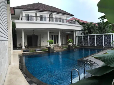 Disewakan Rumah Mewah Area Kemang, Bebas banjir