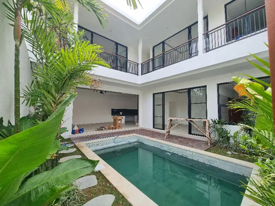 FOR RENT BRAND NEW VILLA 10 MINUTES TO PERERENAN BEACH