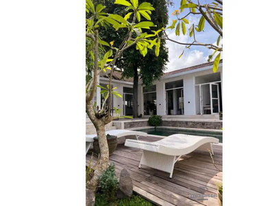 MODERN VILLA WITH 2 BEDROOM AND OFFICE FOR SALE LEASEHOLD IN PERERENAN