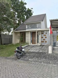 Murah Rumah di Perum Greenhill, Citraland Utara Surabaya Barat