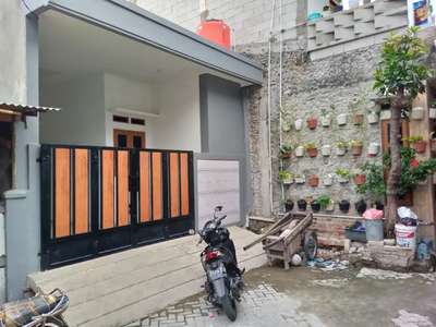 Rumah baru siap huni bisa KPR semua diCipondoh makmur barat Jakarta