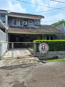 Rumah Lokasi Strategis Dekat Tol Jorr Bintaro Sektor 1 Jakarta Selatan