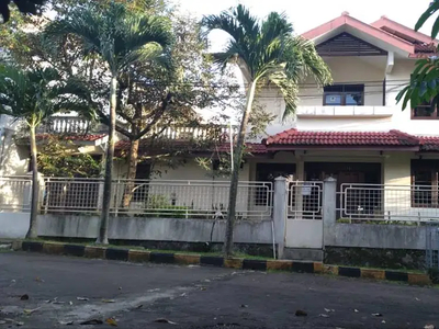 Rumah lokasi tengah kota