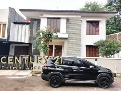 Rumah mewah di Sektor 9 Bintaro keren (11341)