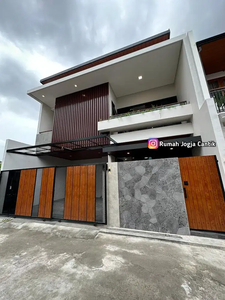 Rumah Model Kontemporer Di Jalan Palagan Km 8,5