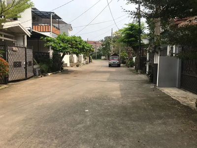 Tanah Cinere Luas 200 Meter Cocok bangun Rumah Mewah