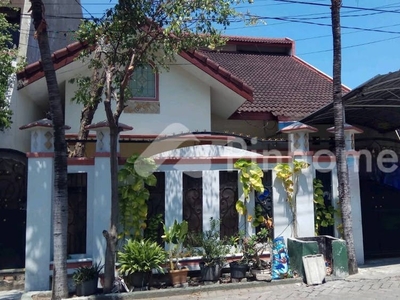Disewakan Rumah 2 Lantai. Dekat Pakuwon di Pradah Permai Rp70 Juta/bulan | Pinhome