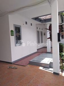 Disewakan Rumah Terawat Siap Huni Di Komplek di Sukamiskin Rp36 Juta/tahun | Pinhome