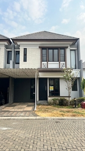 Disewa Jarang ada. Rumah mewah Mozia Amarine BSD, lokasi jalan ut