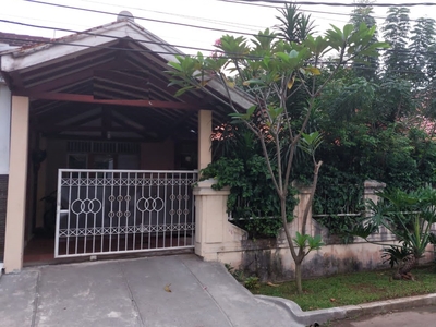 Dijual Rumah 1 Lantai, Lokasi strategis dekat dengan St. Pondok R