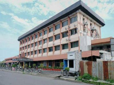 Dijual hotel murah di pusat kota Jember di Jl hayam Wuruk