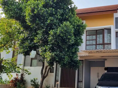 Disewakan Rumah Cluster Lantana 2 lantai di JGC Jakarta Timur