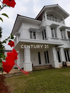 Rumah Cantik 3 Lantai Siap Huni Daerah Puri Mutiara Ay12876