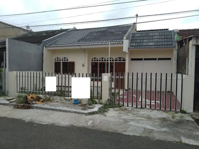 Rumah siap huni di Kutisari Indah, Surabaya Selatan