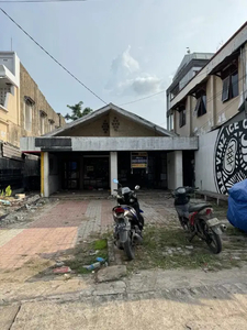 Rumah Tua pinggir jalan di Samarinda Kota