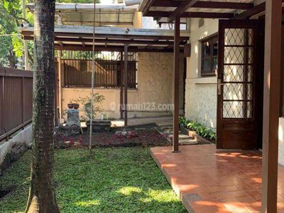 For Rent Rumah Cantik Modern di Sayap Riau